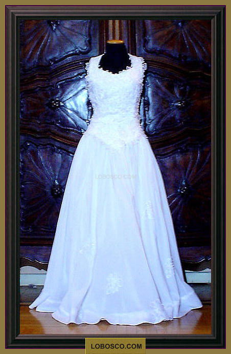 0lobosco.com_00004669_abito_debuttante_debuttanti_bianco_costumi_abiti_teatrali_storici_carnevale_spettacolo_costumes_clothing_theatrical_historical_carnival_performance_Debutto1.JPG