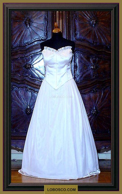 0lobosco.com_00004671_abito_debuttante_debuttanti_bianco_costumi_abiti_teatrali_storici_carnevale_spettacolo_costumes_clothing_theatrical_historical_carnival_performance_Debutto3.jpg