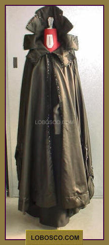 lobosco.com_00002544_mantello_coat_nero_black_costumi_teatrali_storici_carnevale_spettacolo_costumes_clothing_theatrical_historical_carnival_performance_HALLOWEEN.jpg