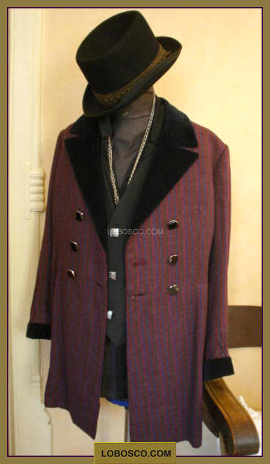 lobosco.com_00003520_personaggi_famosi_celebrity_cantanti_singers_viola_violet_costumi_abiti_teatrali_storici_carnevale_spettacolo_costumes_clothing_theatrical_historical_carnival_performance_ZuccheroFornaciari.jpg