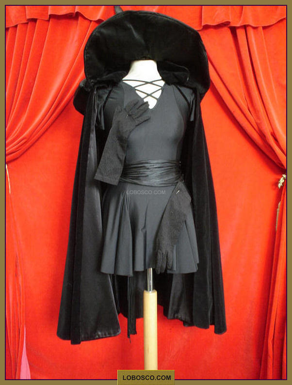 lobosco.com_00003766_halloween_strega_witch_nero_black_costumi_abiti_teatrali_storici_carnevale_spettacolo_costumes_clothing_theatrical_historical_carnival_performance_strega.jpg
