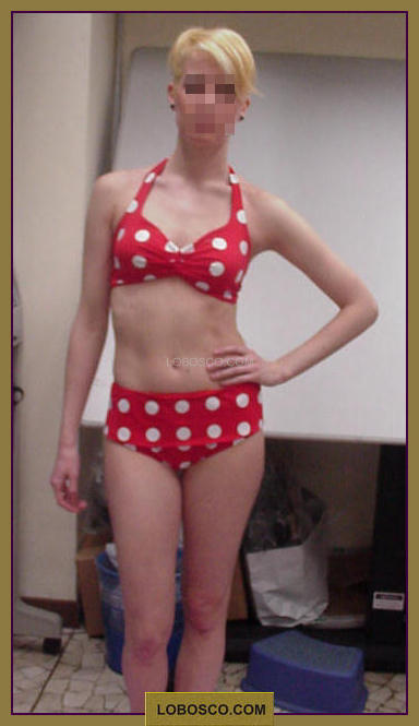 lobosco.com_00003992_abiti_donna_woman_dress_costume_da_bagno_vintage_swimsuit_rosso_pois_red_costumi_abiti_teatrali_storici_carnevale_spettacolo_costumes_clothing_theatrical_historical_carnival_performance_MVC667F.jpg